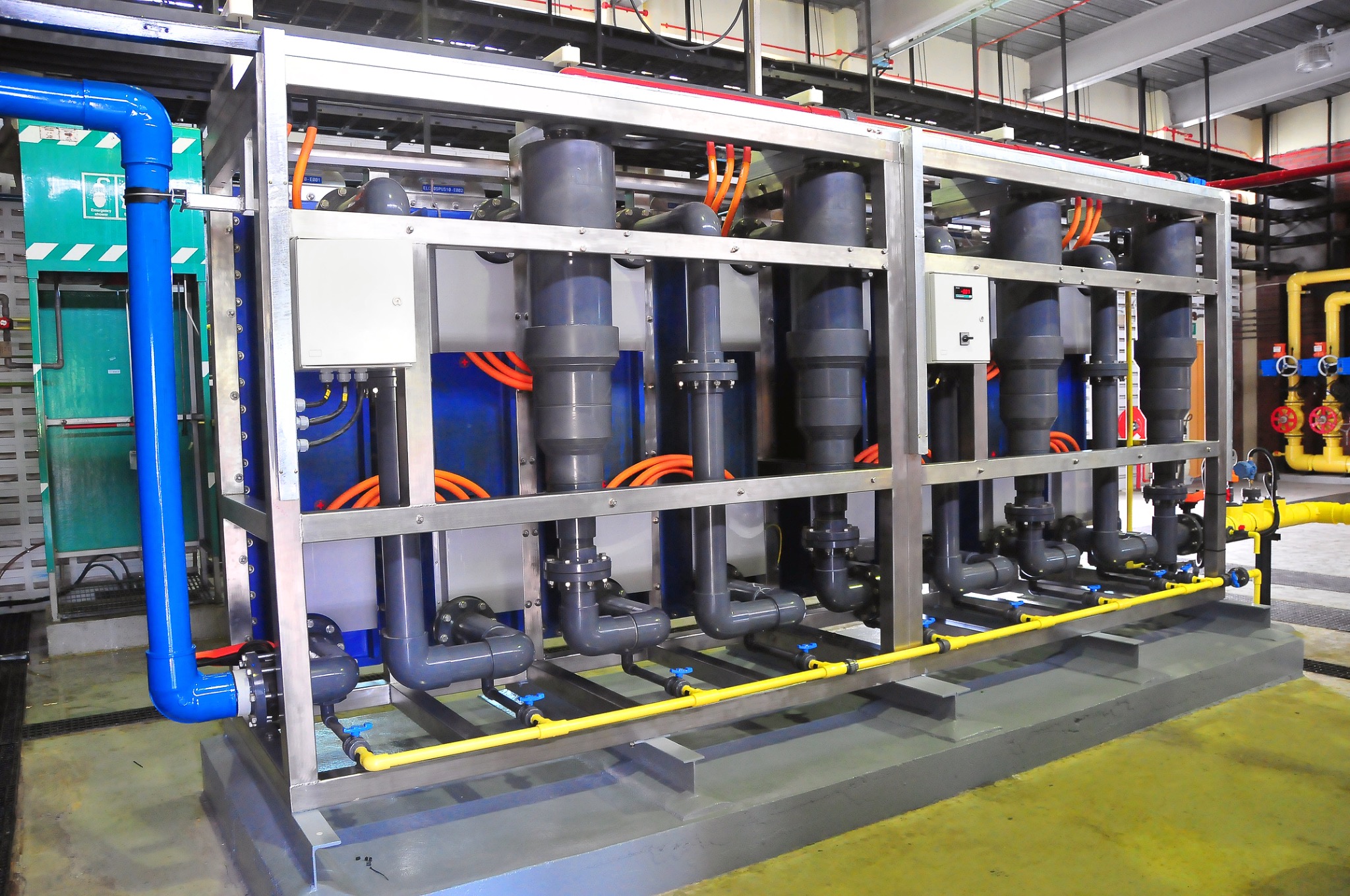 Integrated industrial process skid